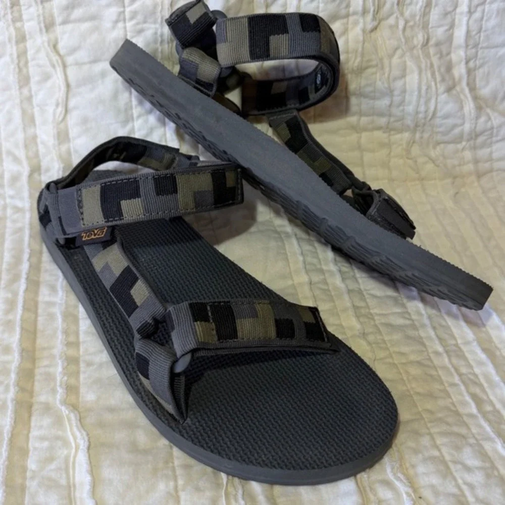Teva‎ Original Universal Sandals Green Pixel Gorpcore Sustainable Travel Mens 9
